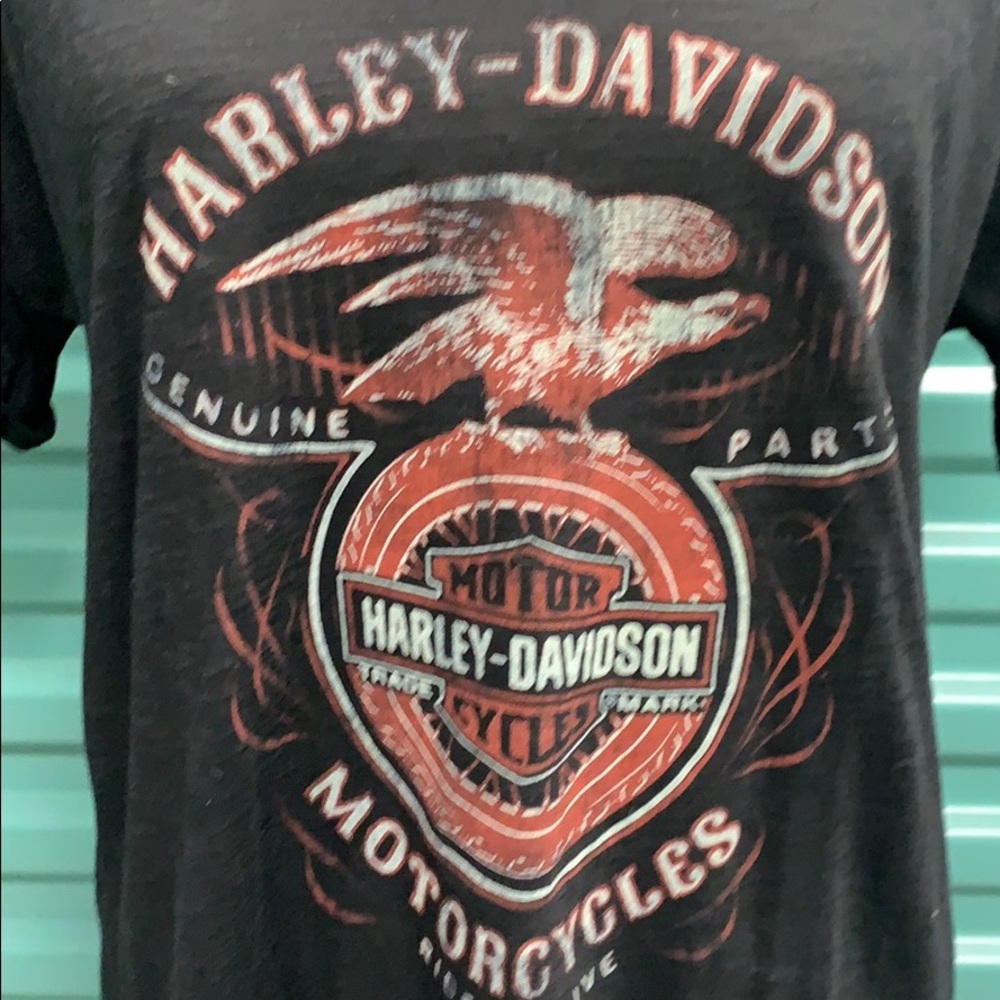 Harley Davidson vneck T-shirt - Picture 2 of 4